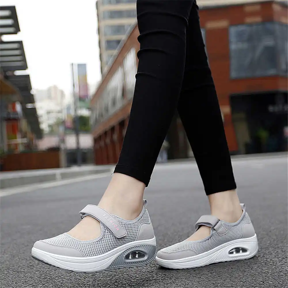 Tech Accessories Names - Sepatu Basket pria, sneaker olahraga warna